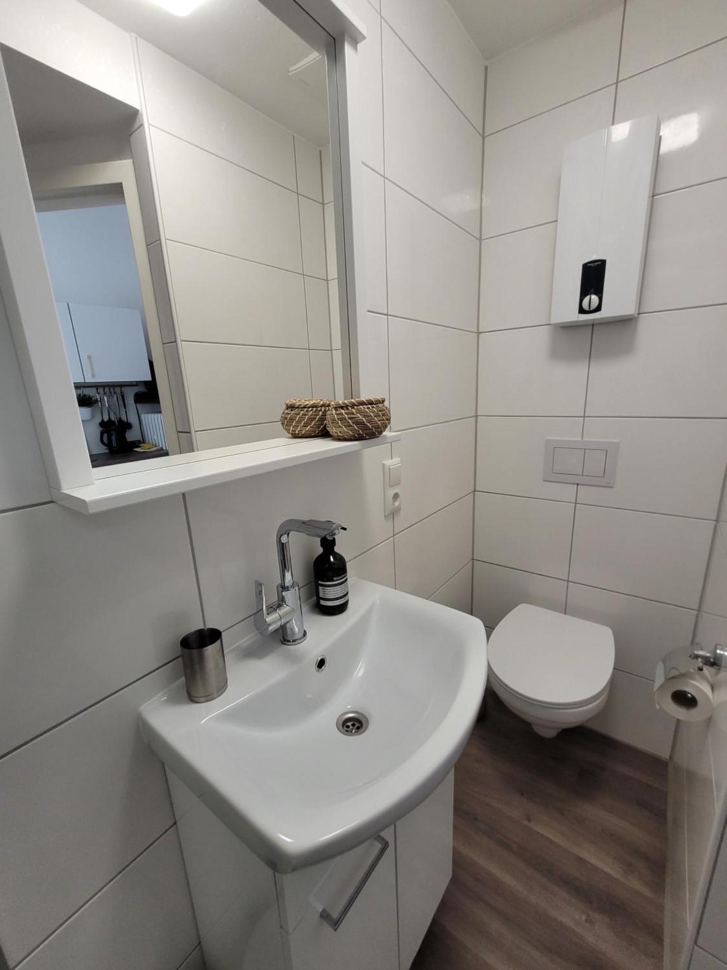 Stay Studio 1 Zentral Balkon Parkplatz Bad Pyrmont Exterior foto